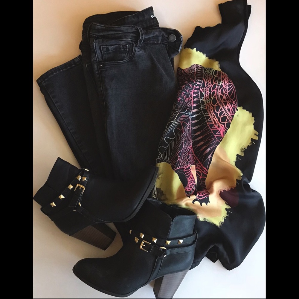 Jeans by Buffalo Top